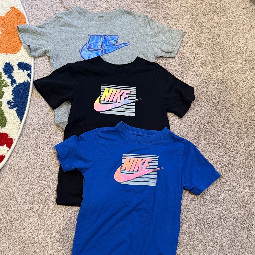 3 Nike Kids Short Sleeve Tees - Gray, Black, Blue